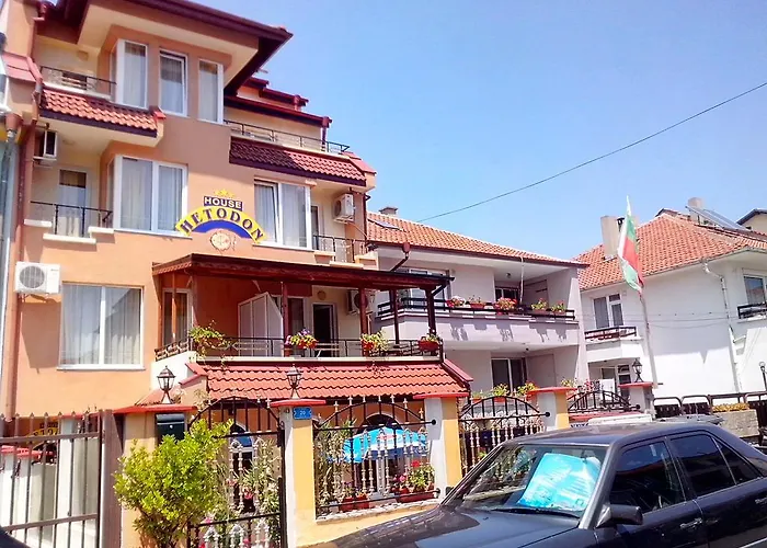 хетодон Къща за гости 3*